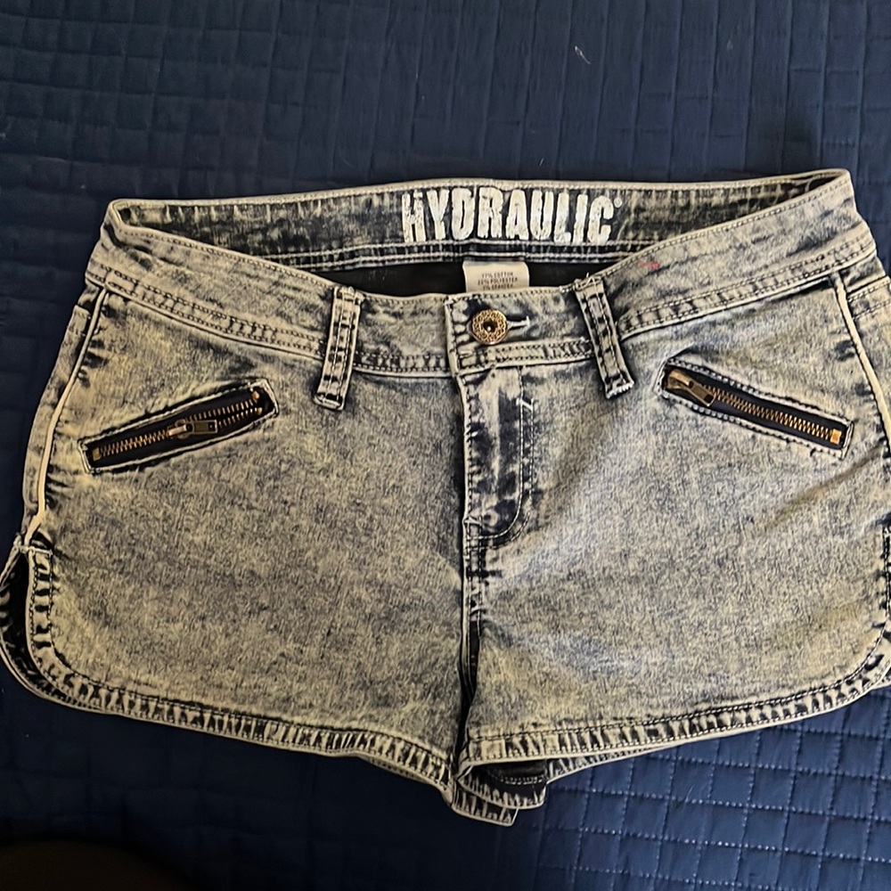 Hydraulic Stretch Denim Shorts